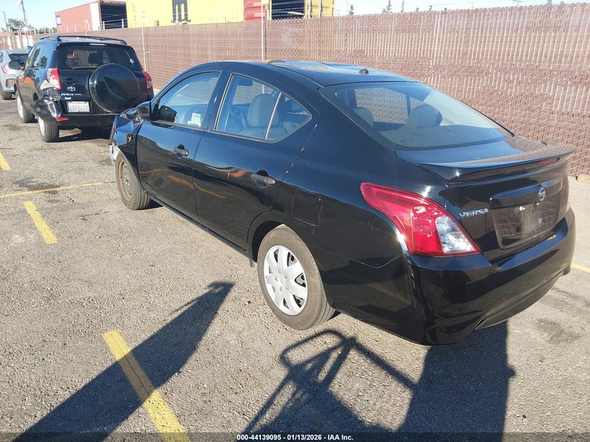 2019 Nissan Versa 1.6 S+