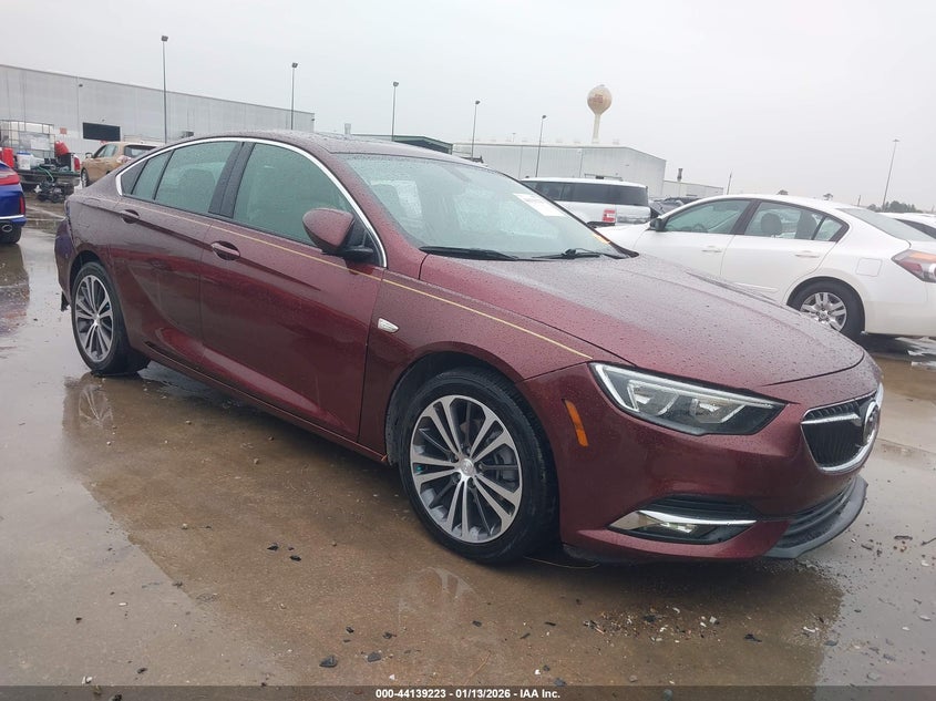 2018 Buick Regal Sportback Essence