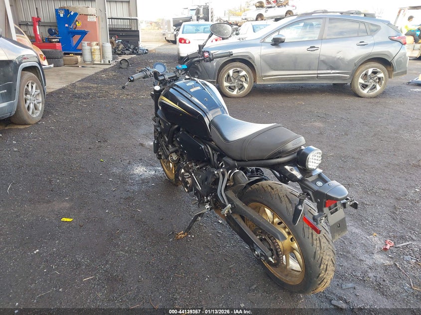 2023 YAMAHA MTM690 auction photo 3