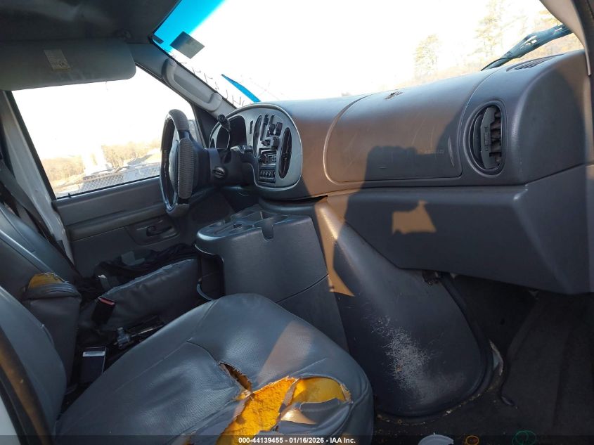 2003 Ford E-350 Super Duty Commercial/Recreational