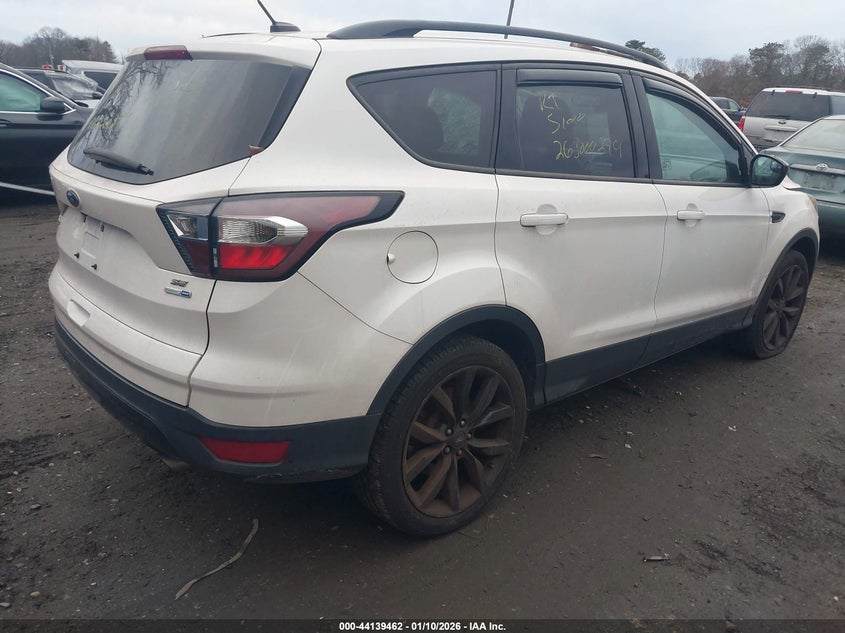 VIN 1FMCU9G93HUD02053 2017 FORD ESCAPE SE