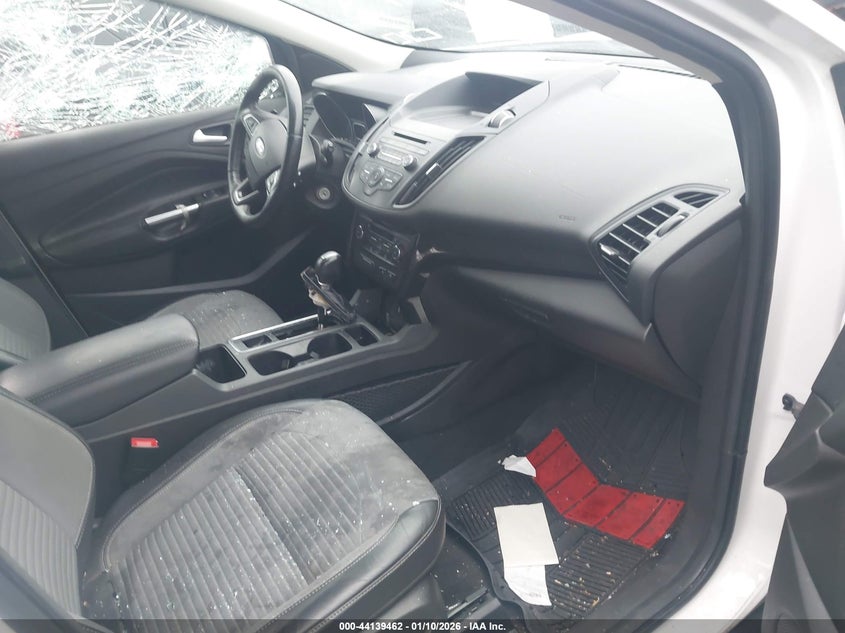 2017 FORD ESCAPE auction photo 5