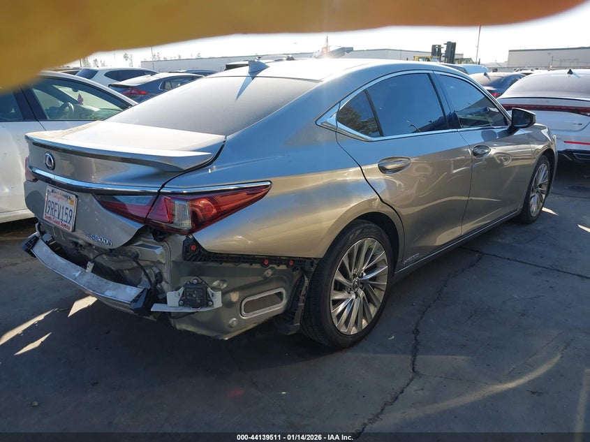 2020 Lexus Es 300H Ultra Luxury