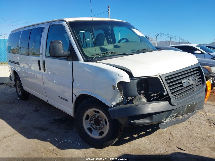 2005 GMC Savana Standard