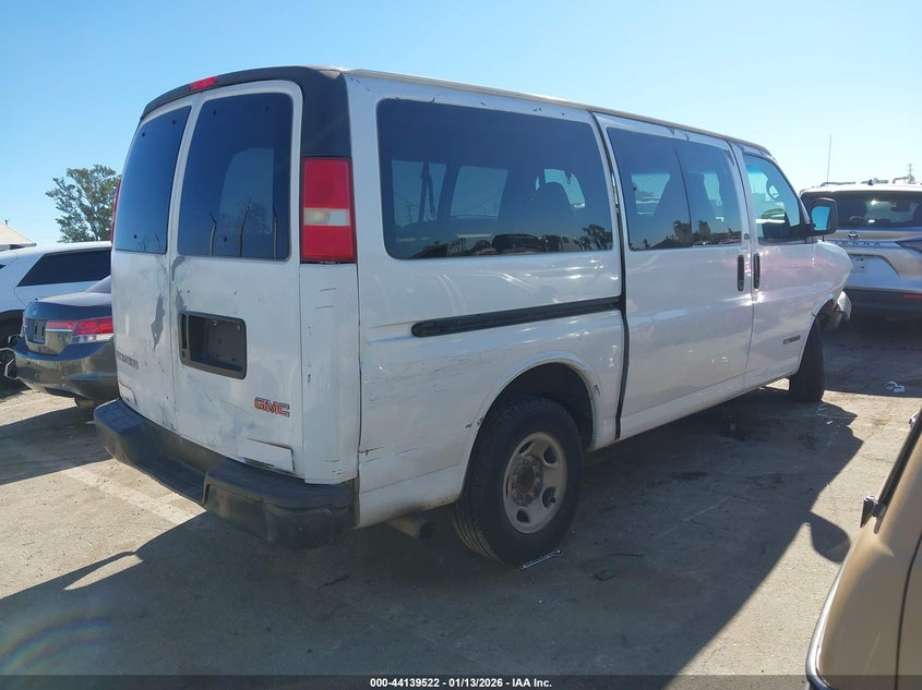 2005 GMC Savana Standard