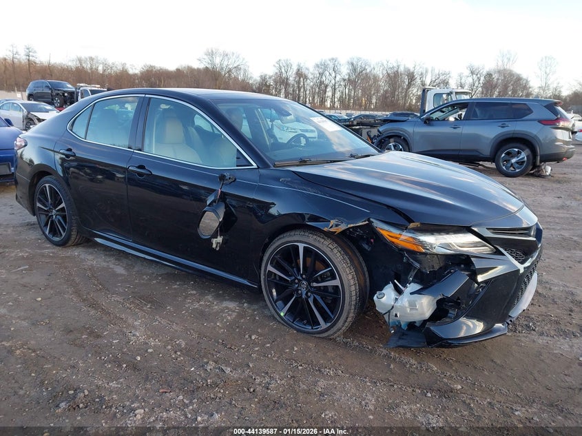 2019 TOYOTA CAMRY XSE