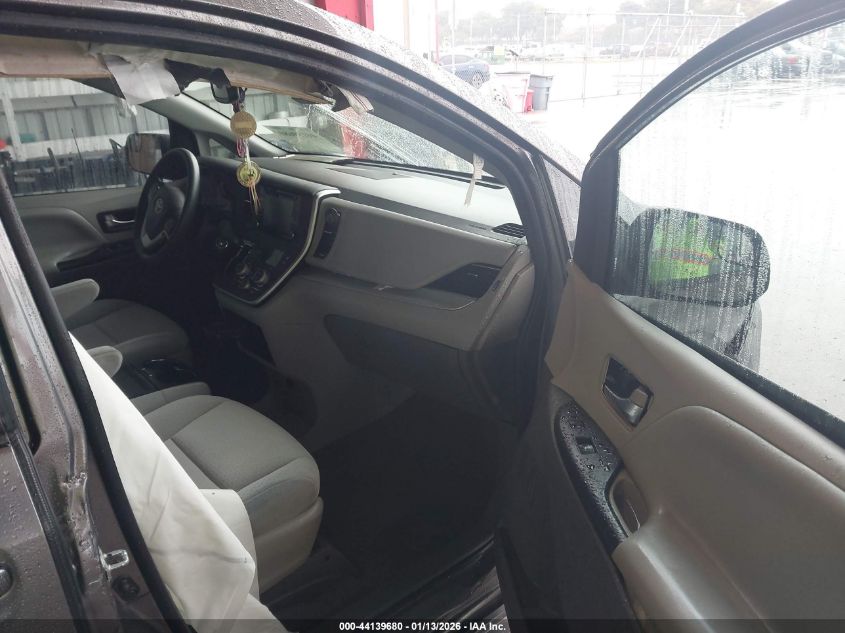 2020 Toyota Sienna Le