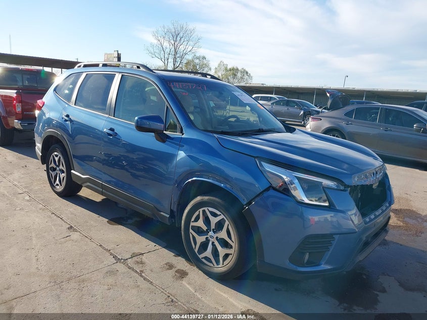 2022 Subaru Forester Premium