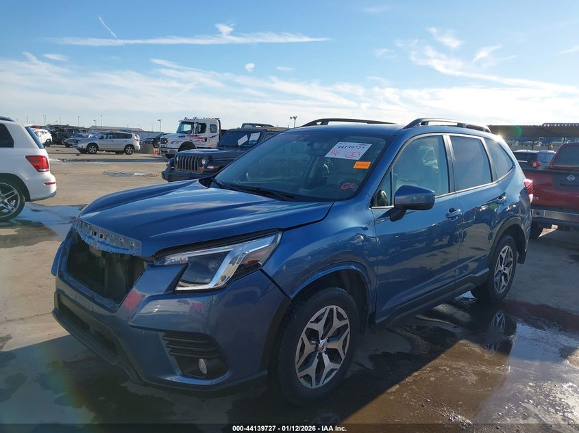 2022 Subaru Forester Premium