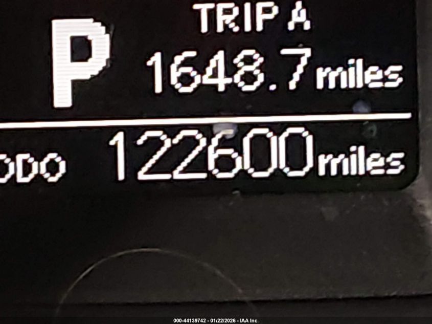 2015 Toyota Corolla S Plus VIN: 2T1BURHE4FC250986 Lot: 44139742