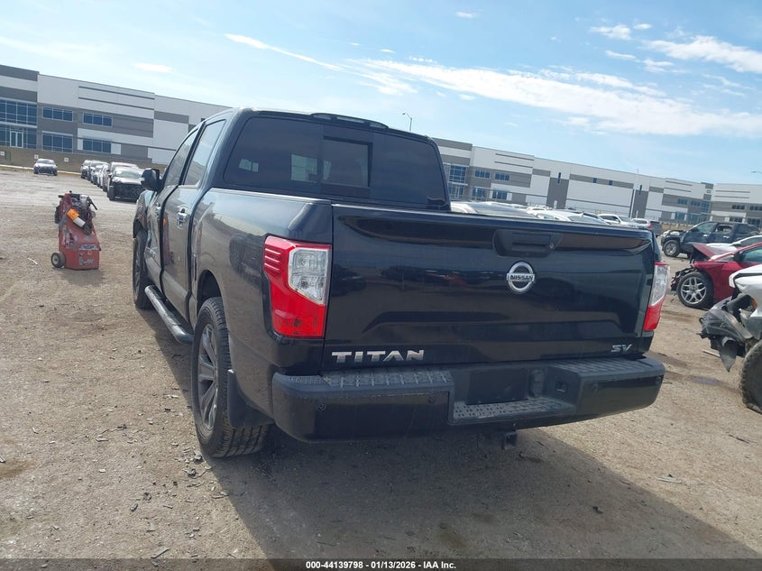 2018 Nissan Titan Sv