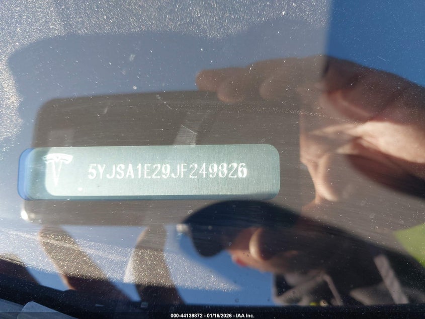 2018 Tesla Model S 100D/75D/P100D VIN: 5YJSA1E29JF249826 Lot: 44139872