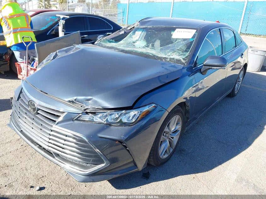 2022 Toyota Avalon Xle