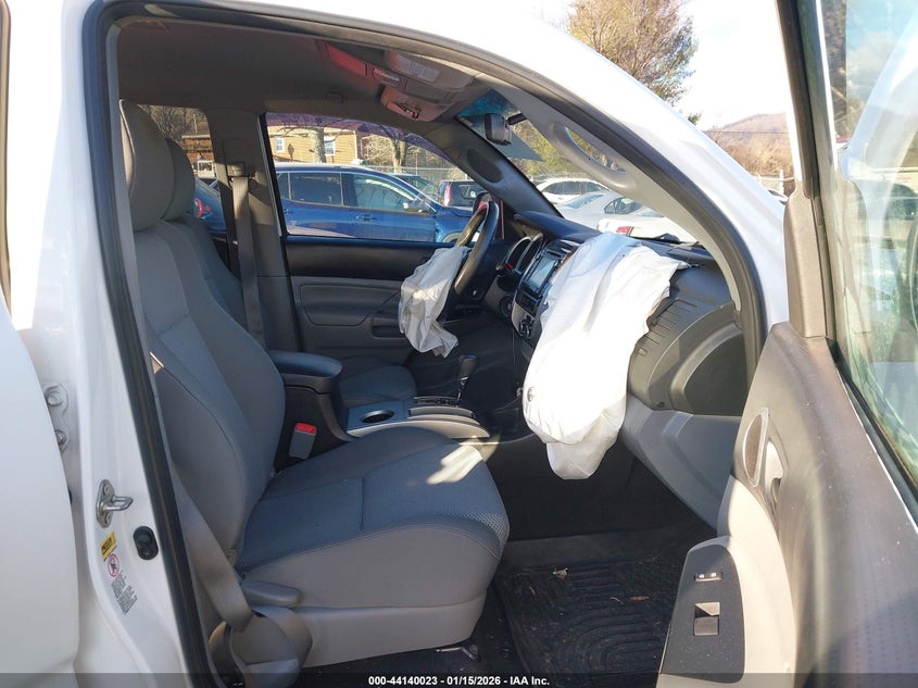 2014 Toyota Tacoma Base V6