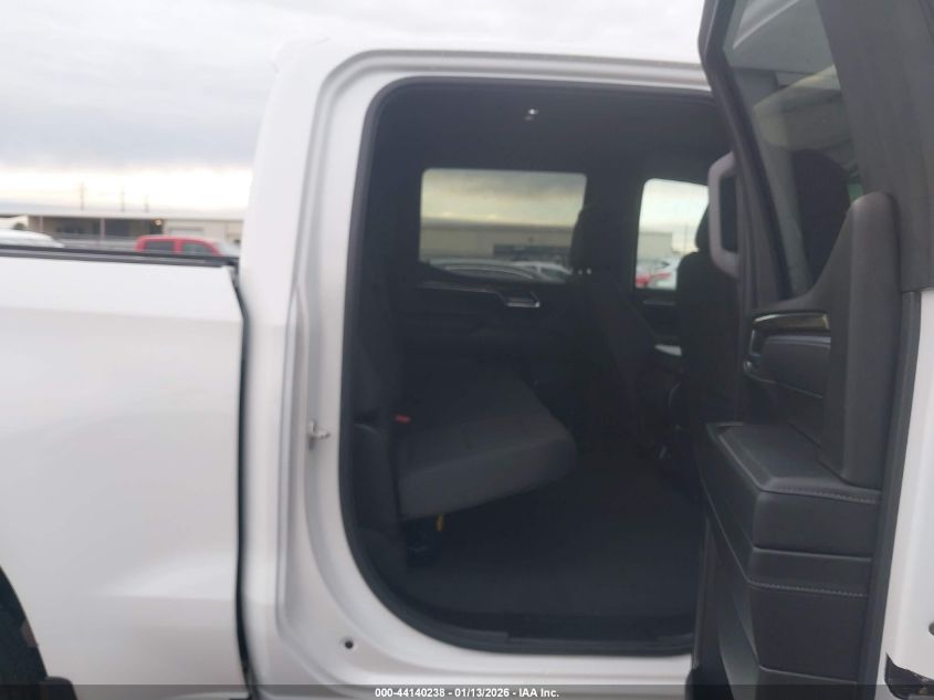 2025 Chevrolet Silverado 1500 - 1GCUKDED6SZ109852