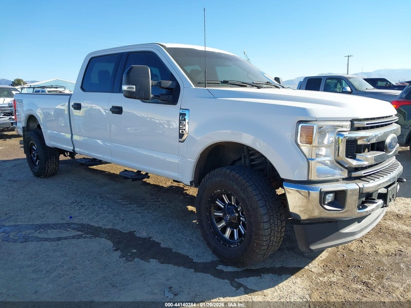 2022 FORD F-350 XLT