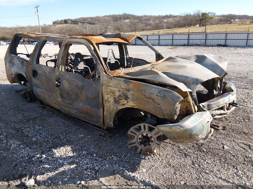 1FMNU43S4YED54757 FORD EXCURSION Photo 1