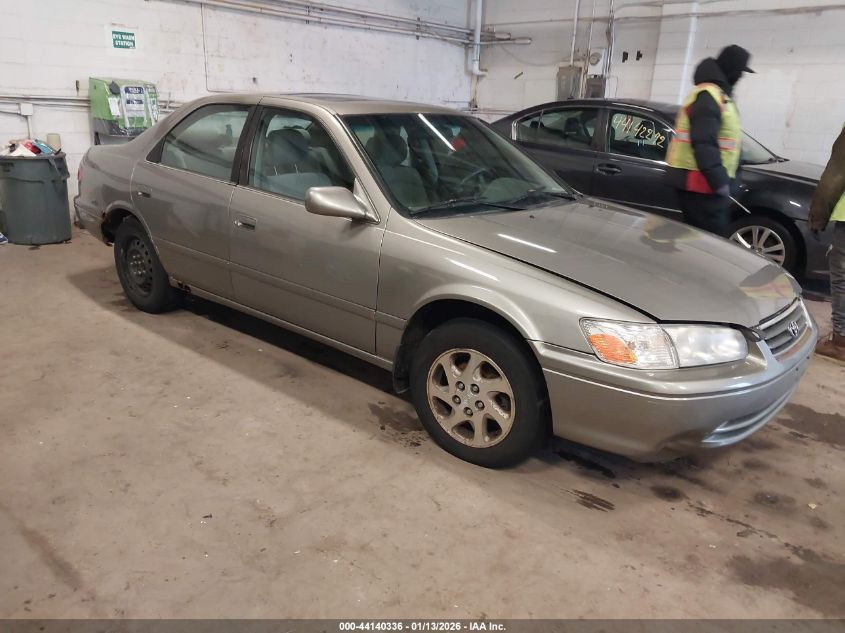 2000 Toyota Camry