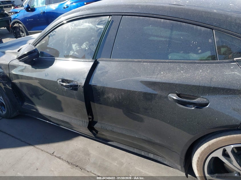 2022 Audi E-Tron Gt Premium Plus Quattro VIN: WAUCJBFW1N7004555 Lot: 44140422