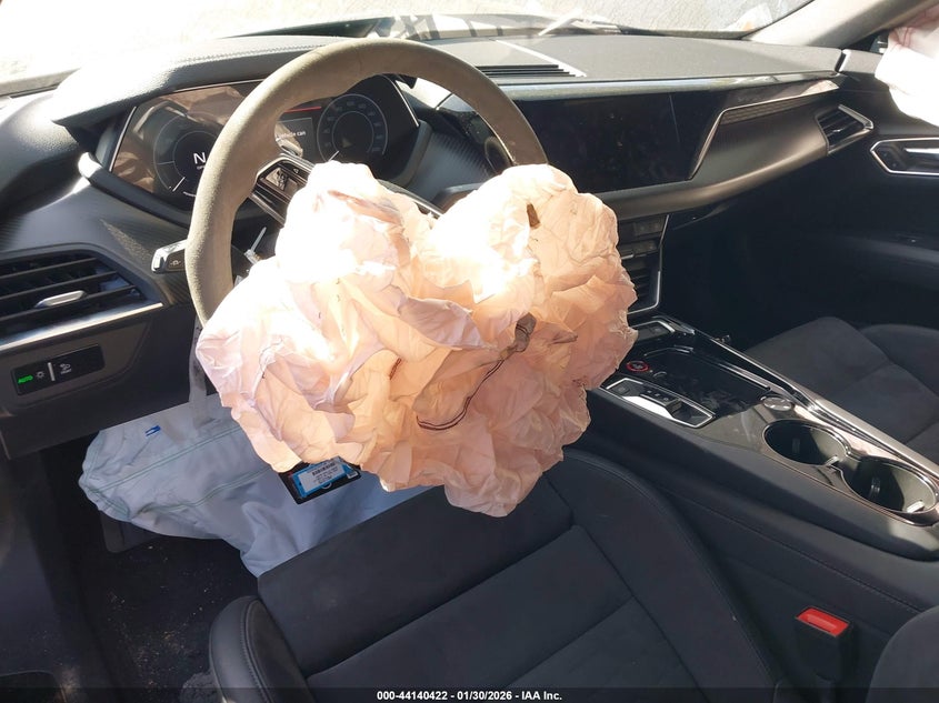 2022 Audi E-Tron Gt Premium Plus Quattro VIN: WAUCJBFW1N7004555 Lot: 44140422