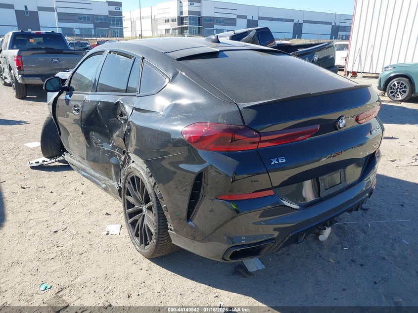 2022 BMW X6 M50I