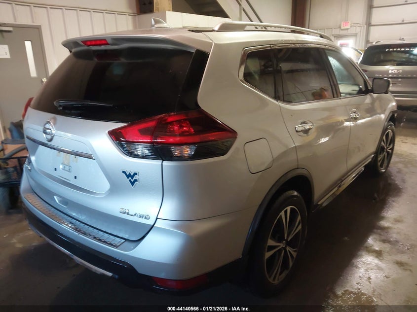 2018 Nissan Rogue Sl