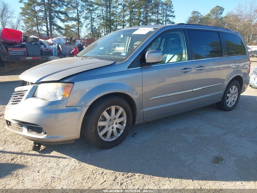 2013 Chrysler Town & Country Touring