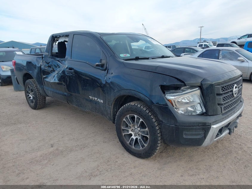 2022 Nissan Titan Sv 4X4