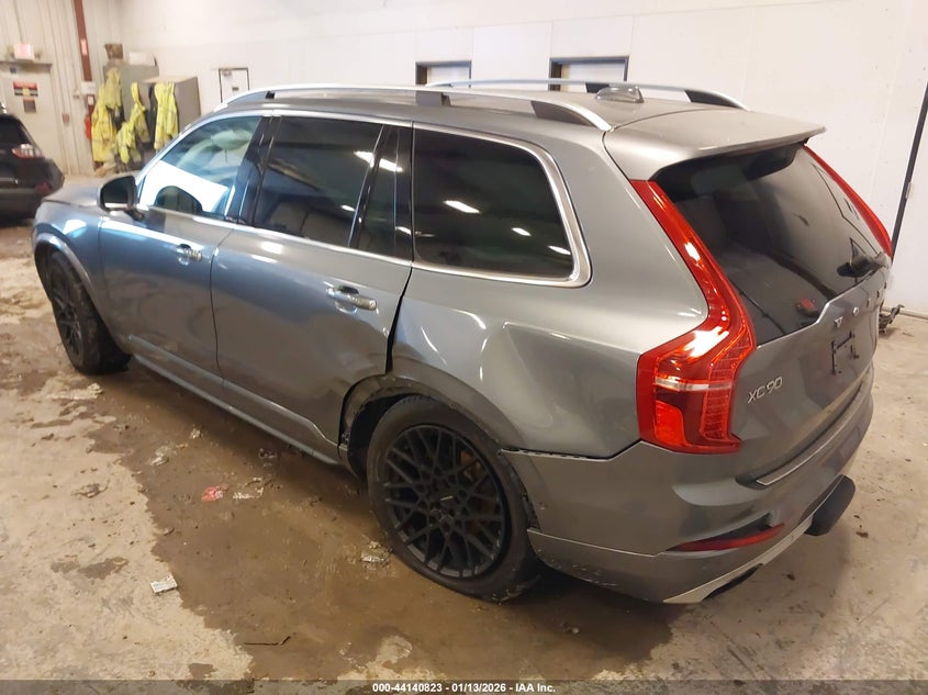 2017 Volvo Xc90 T6 Momentum