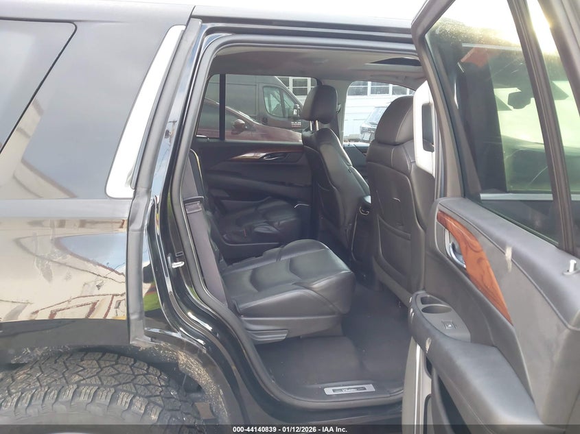 2015 CADILLAC ESCALADE SPORT UTILITY VEHICLE 6.2L V-8 DI, VVT, 420HP