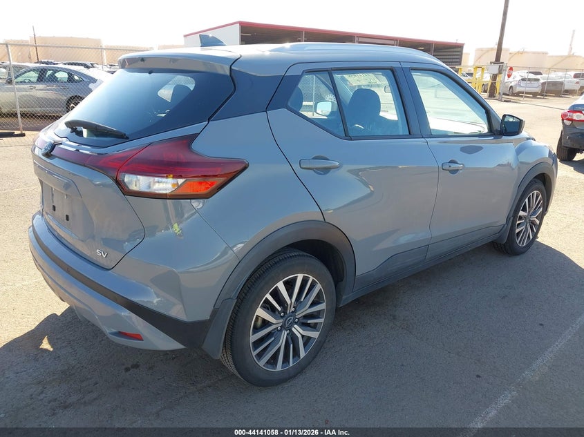 2023 Nissan Kicks Sv Xtronic Cvt