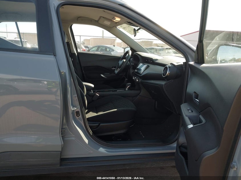 2023 Nissan Kicks Sv Xtronic Cvt