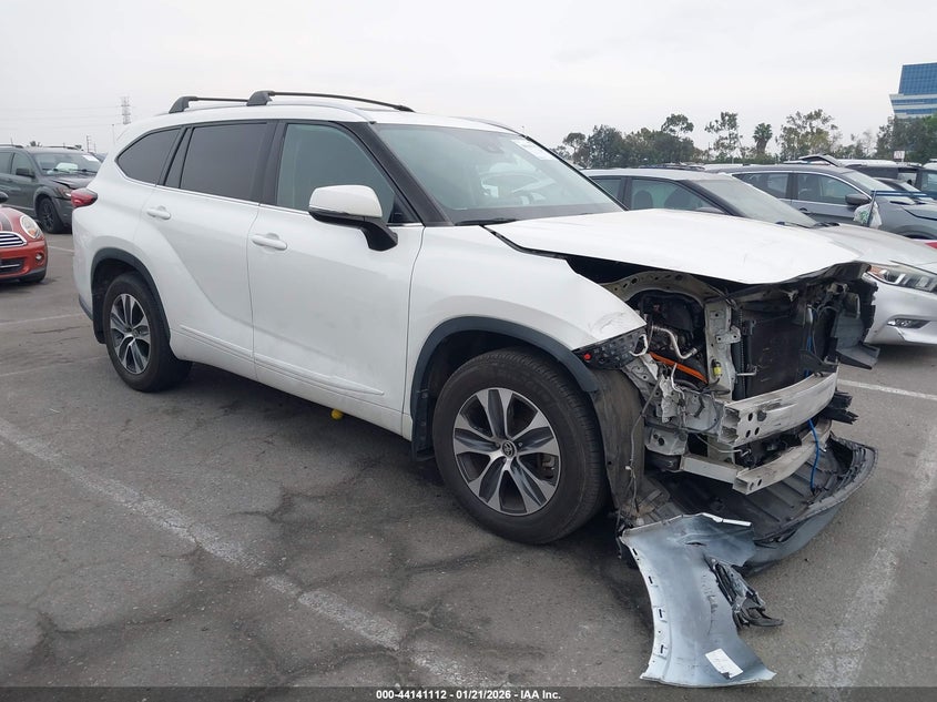 2020 Toyota Highlander Xle