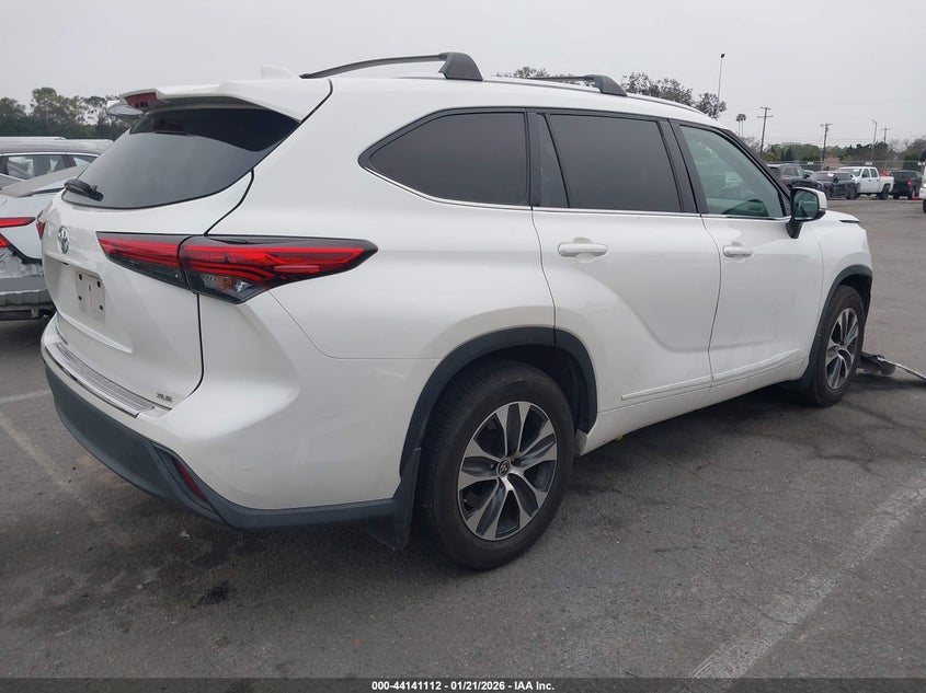 2020 Toyota Highlander Xle