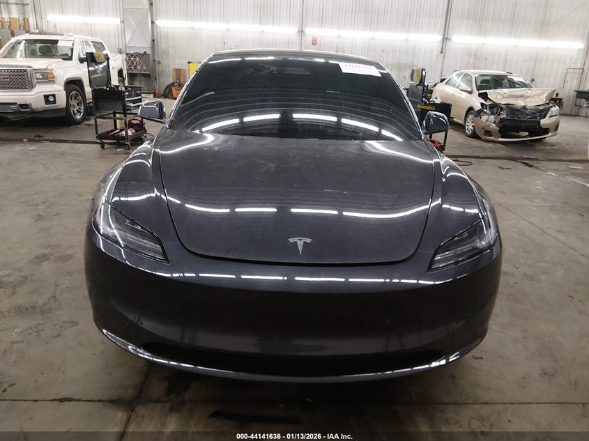2025 TESLA MODEL 3 LONG RANGE REAR-WHEEL DRIVE/STANDARD REAR-WHEEL DRIVE · Photo 12