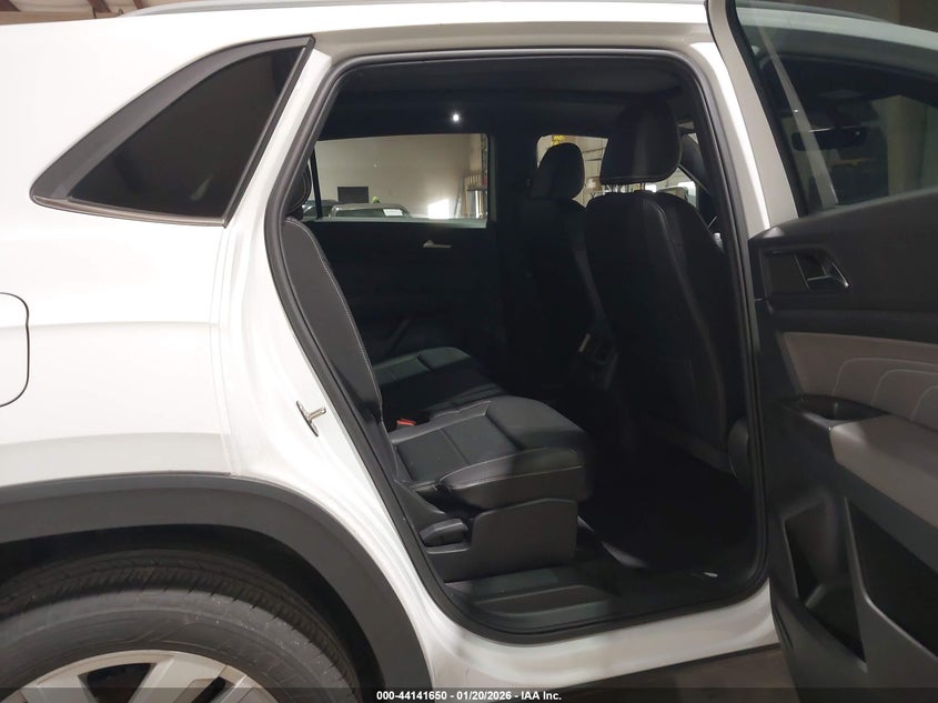 2022 Volkswagen Atlas Cross Sport 3.6L V6 Se W/Technology VIN: 1V2KE2CA8NC227659 Lot: 44141650