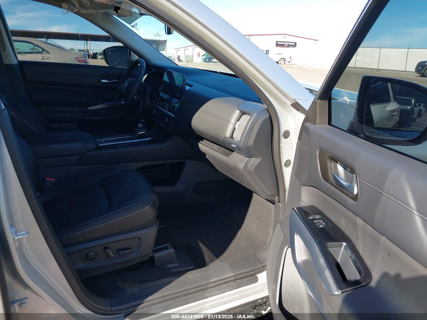 2025 Nissan Pathfinder Sl Fwd