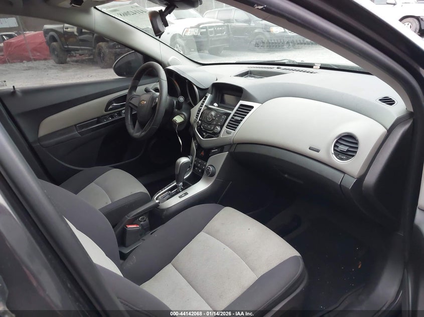 2014 Chevrolet Cruze Ls Auto