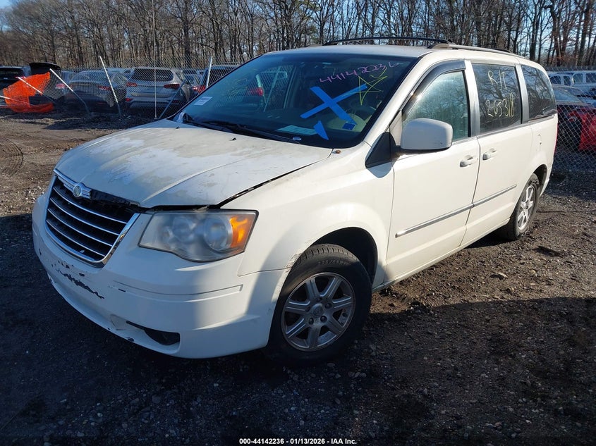 2009 Chrysler Town & Country Touring