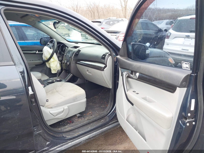 2013 Kia Sorento Lx V6