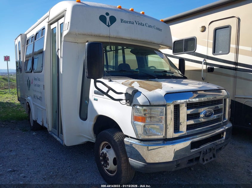 2012 Ford E-350 Cutaway