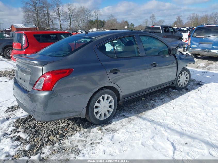 2017 Nissan Versa 1.6 S+