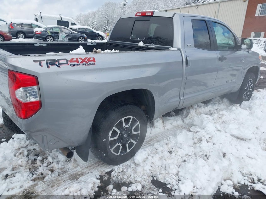 2017 Toyota Tundra Sr5 5.7L V8