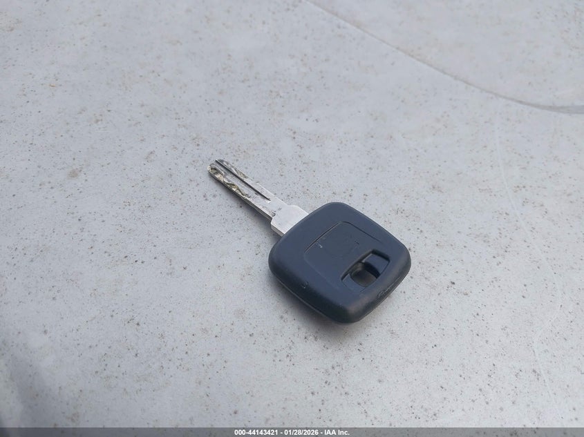 2005 Volvo Xc90 2.5T Awd VIN: YV1CZ911951202796 Lot: 44143421