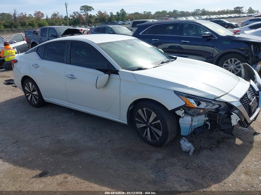 1N4BL4DV0NN373648 2022 Nissan Altima Sv Fwd auction photo 1