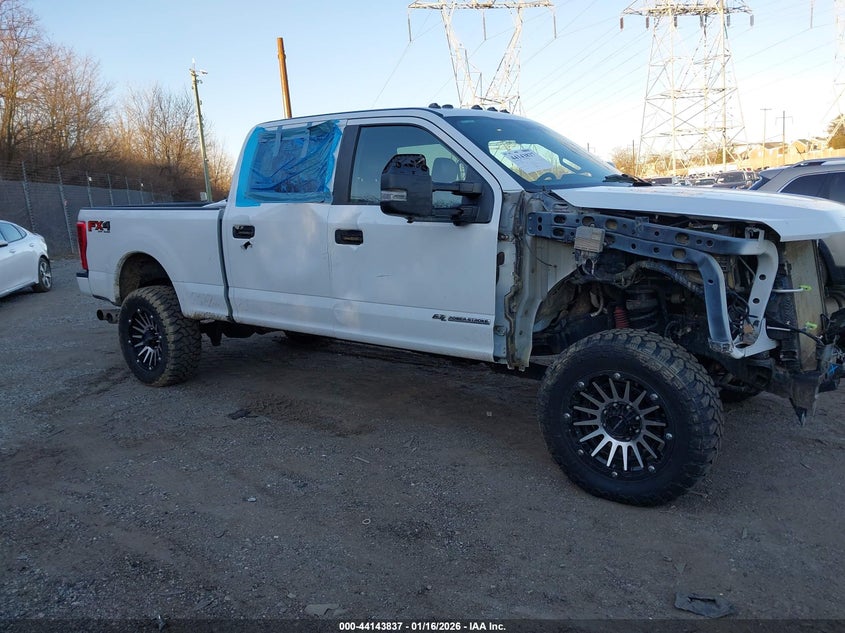2019 FORD F-250 XL