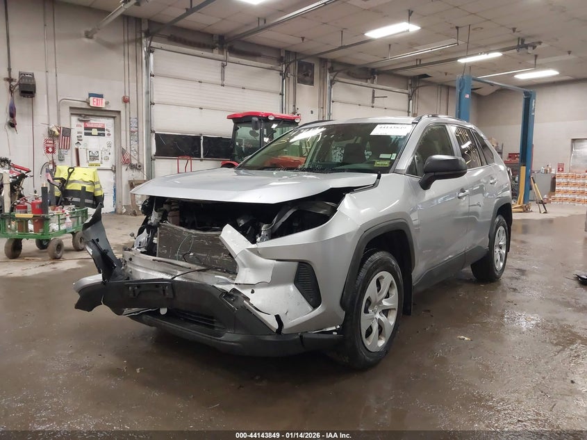 2019 Toyota Rav4 Le JTMF1RFV6KJ002380 photo 1