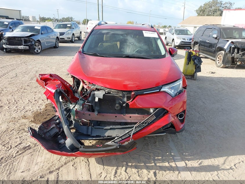 2017 Toyota Rav4 Xle VIN: 2T3WFREV3HW386390 Lot: 44144093