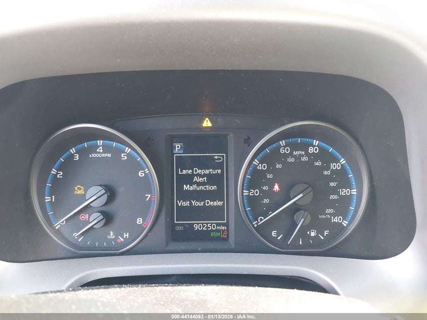 2017 Toyota Rav4 Xle VIN: 2T3WFREV3HW386390 Lot: 44144093