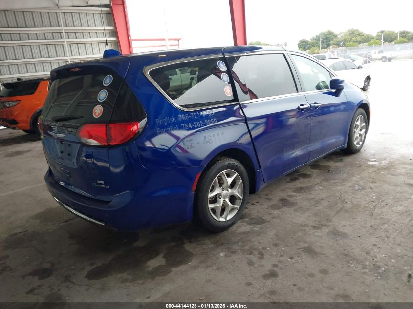 2018 Chrysler Pacifica Hybrid Touring Plus